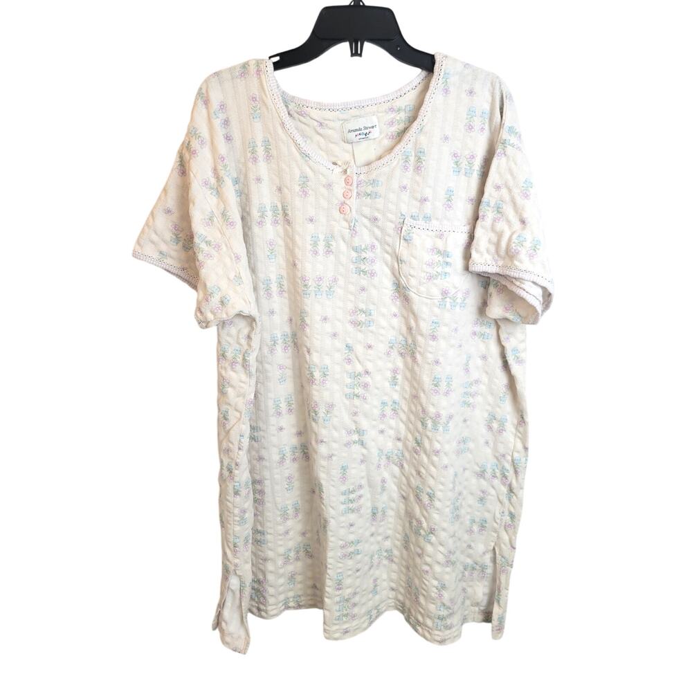Vintage Amanda Stewart Beige Floral Seersucker Nightie Sleepshirt 48" bust Chest